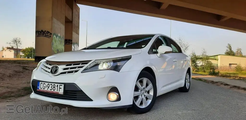 TOYOTA Avensis 
