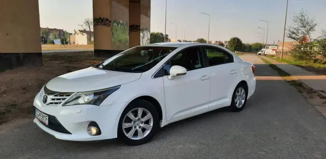 TOYOTA Avensis 