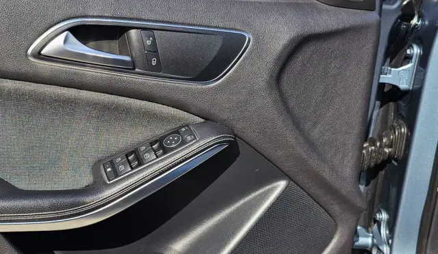 MERCEDES-BENZ Klasa A 