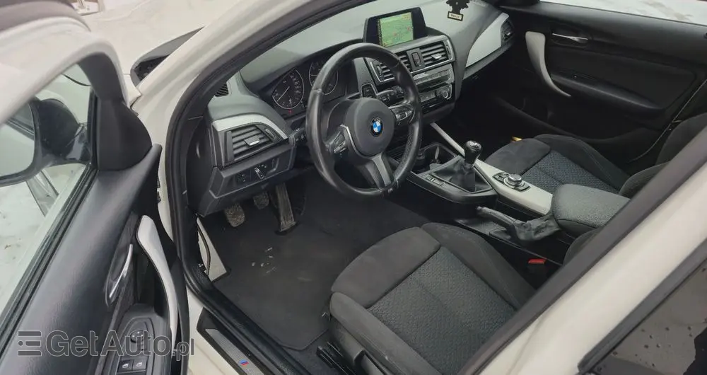 BMW Seria 1 118i Edition M Sport Shadow