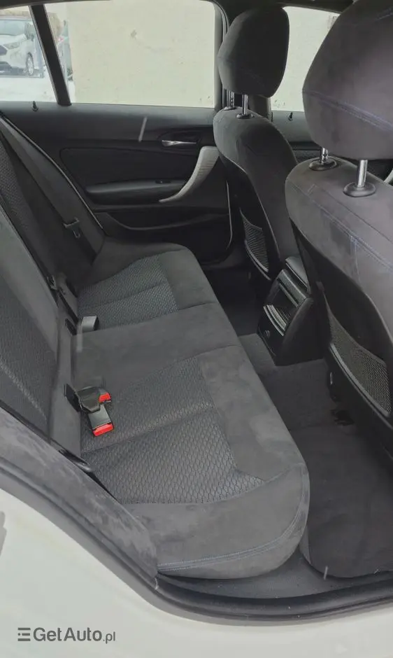 BMW Seria 1 118i Edition M Sport Shadow