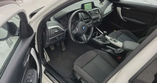 BMW Seria 1 118i Edition M Sport Shadow