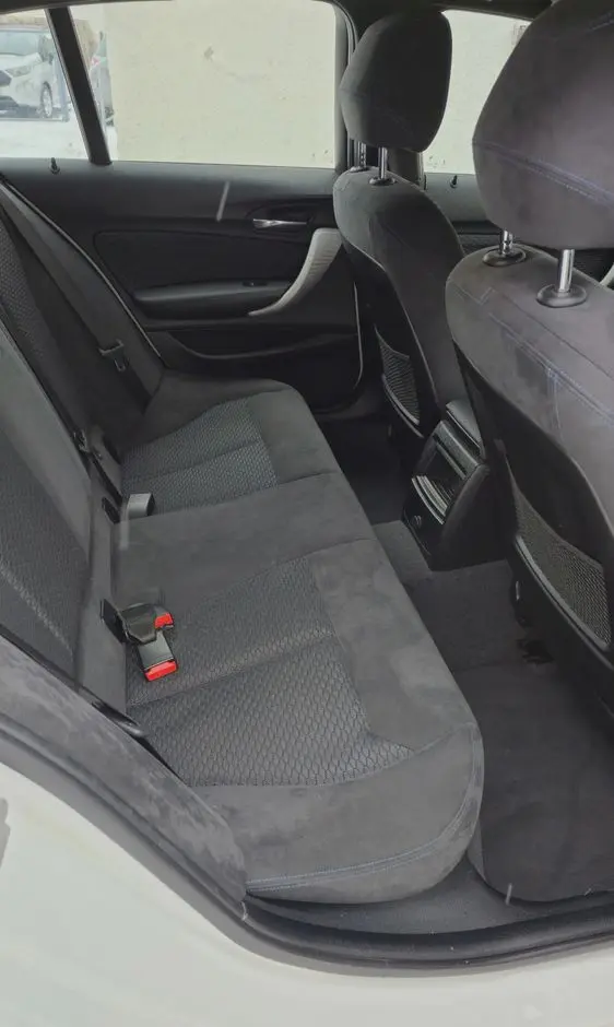 BMW Seria 1 118i Edition M Sport Shadow