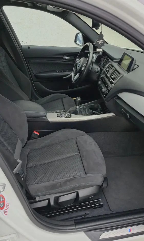 BMW Seria 1 118i Edition M Sport Shadow