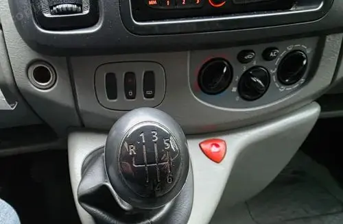 RENAULT Trafic 