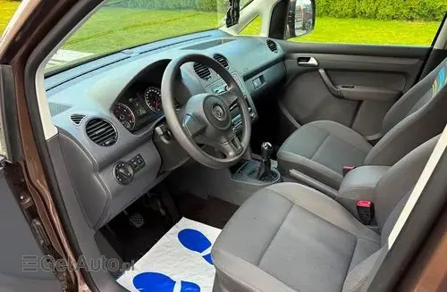VOLKSWAGEN Caddy 