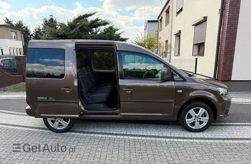 VOLKSWAGEN Caddy 