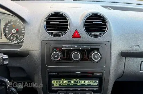 VOLKSWAGEN Caddy 