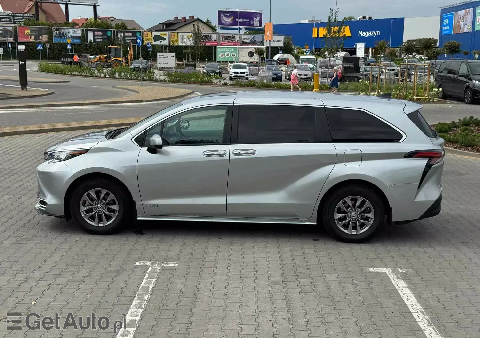 TOYOTA Sienna 