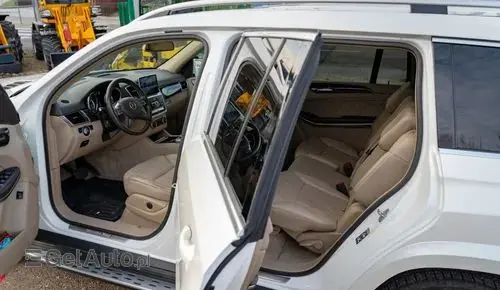 MERCEDES-BENZ GL 