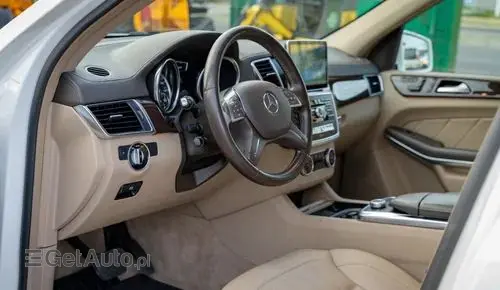 MERCEDES-BENZ GL 