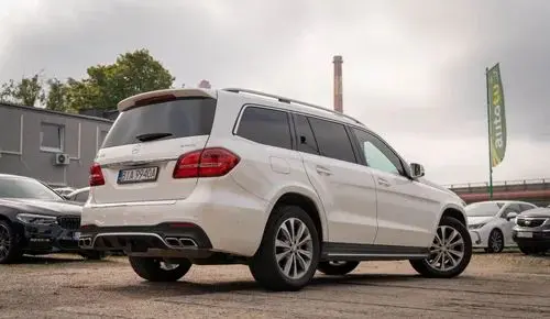 MERCEDES-BENZ GL 