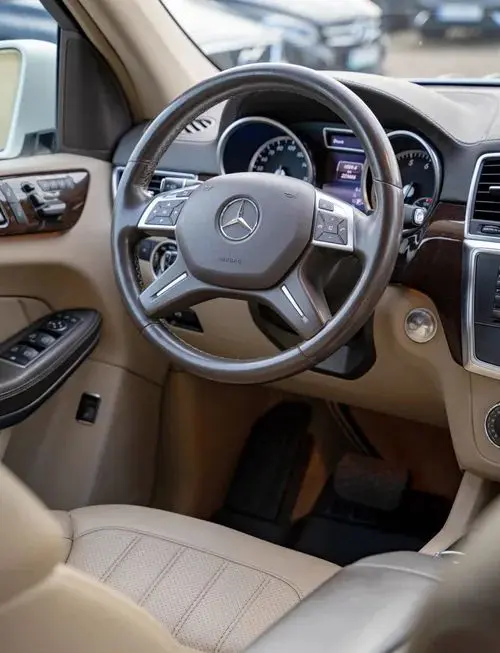 MERCEDES-BENZ GL 