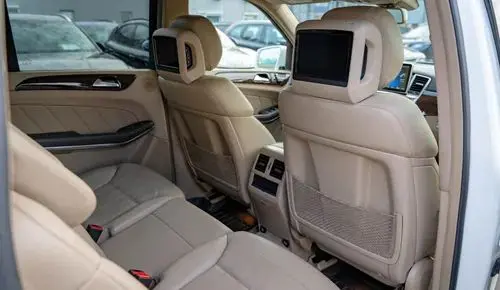 MERCEDES-BENZ GL 