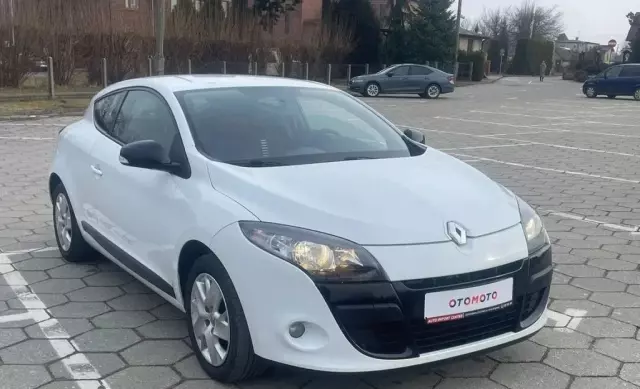 RENAULT Megane 
