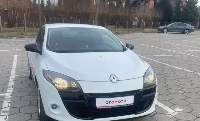 RENAULT Megane 
