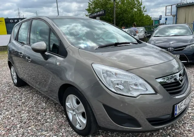 OPEL Meriva 