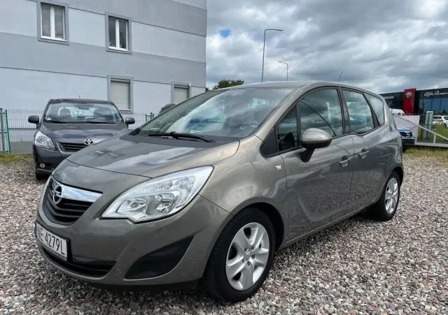 OPEL Meriva 