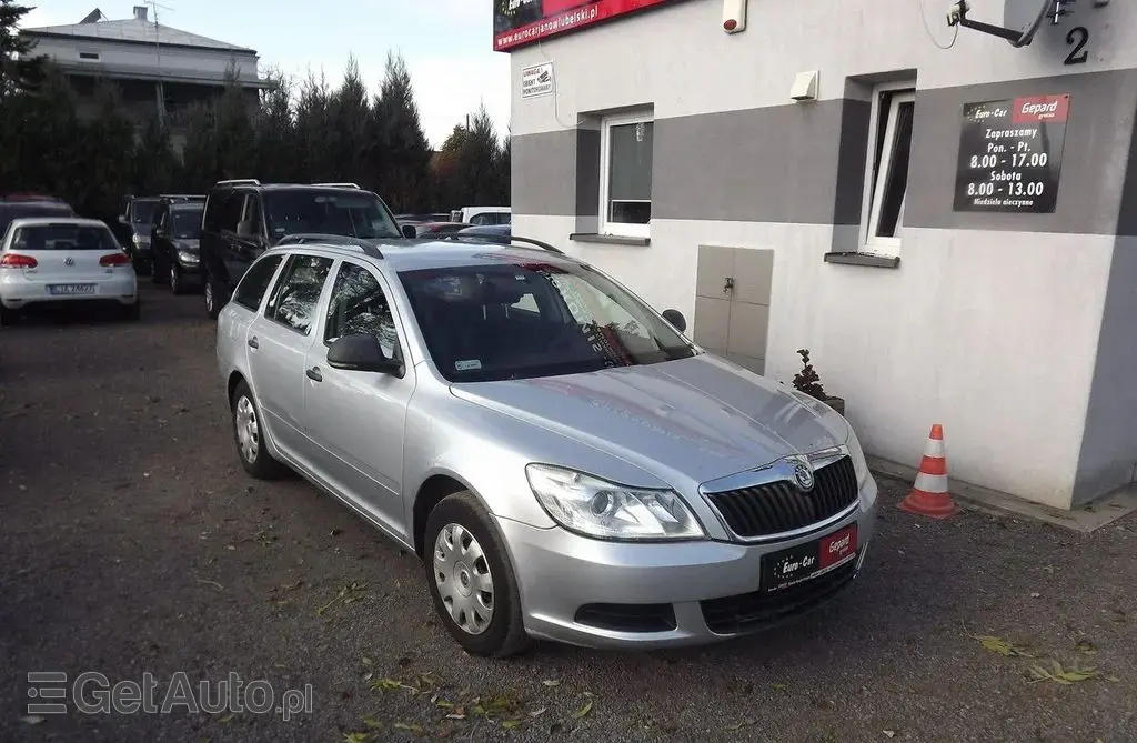 SKODA Octavia 