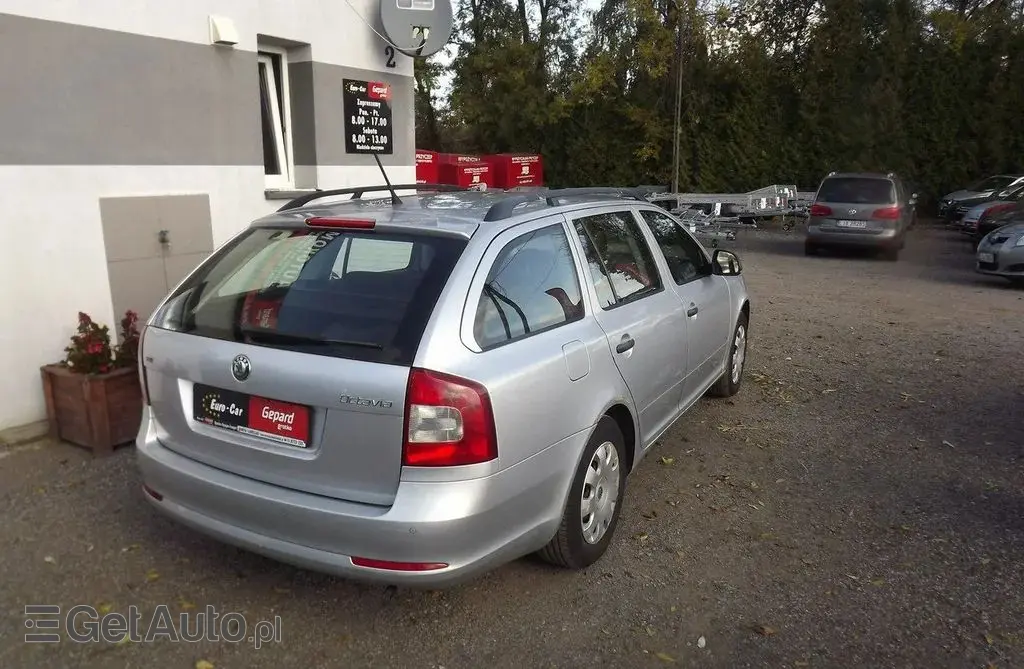 SKODA Octavia 