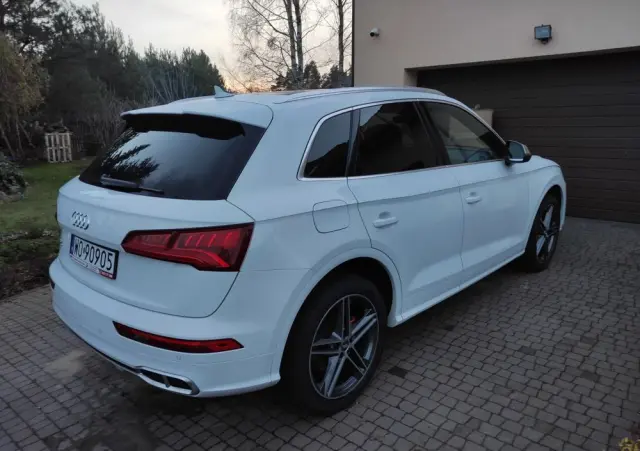 AUDI SQ5 
