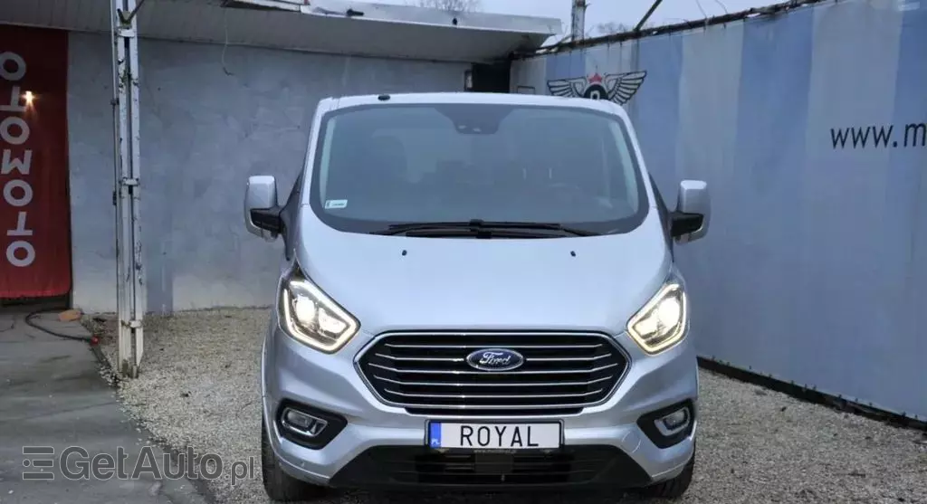 FORD Tourneo Custom 