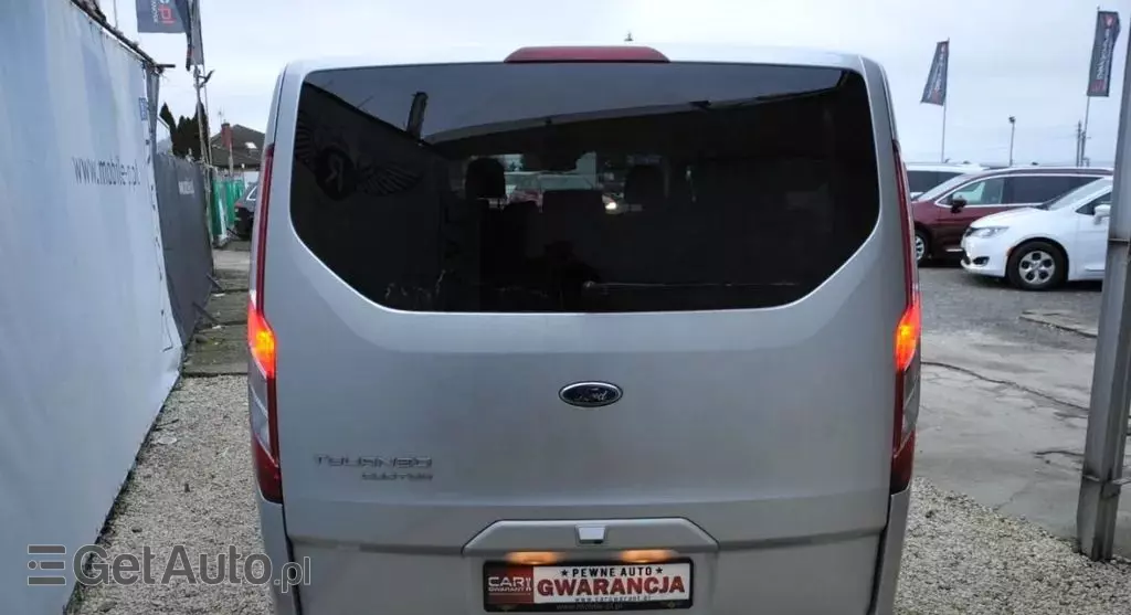 FORD Tourneo Custom 