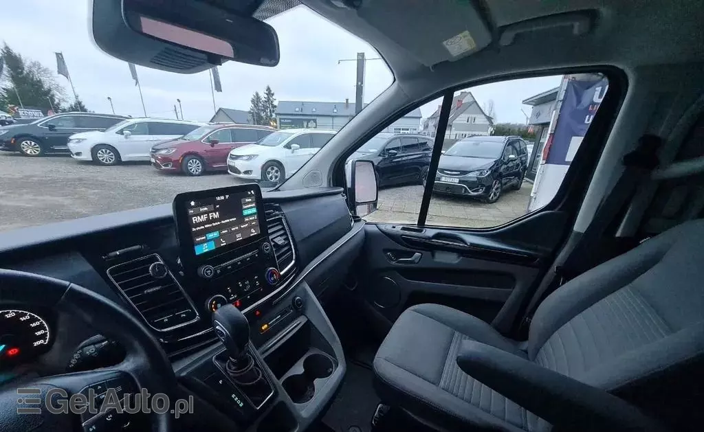 FORD Tourneo Custom 