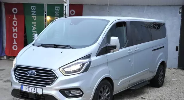 FORD Tourneo Custom 