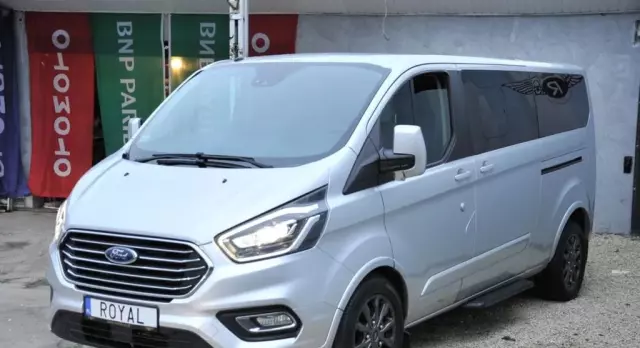 FORD Tourneo Custom 