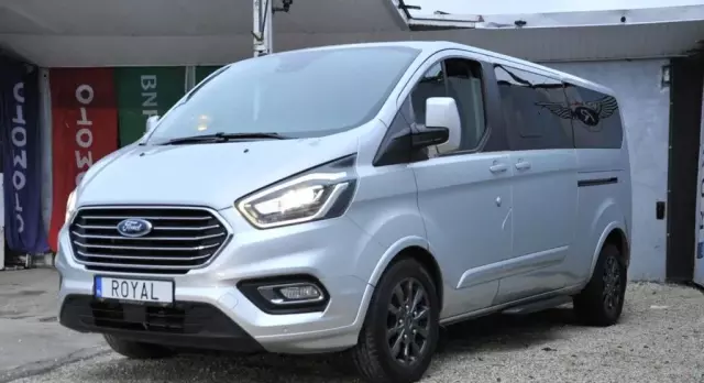 FORD Tourneo Custom 