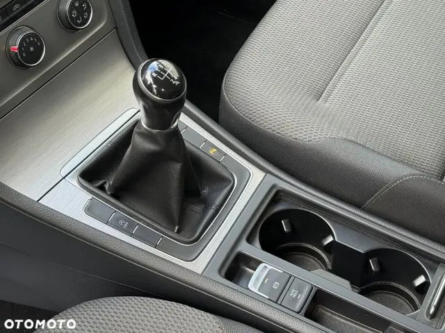 VOLKSWAGEN Golf Variant 1.6 TDI BlueMot Comfortline