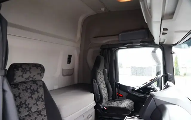 SCANIA S 450 / RETARDER / KLIMA POSTOJOWA  / ALUFELGI / 