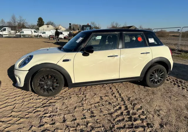 MINI Cooper Multitone Edition