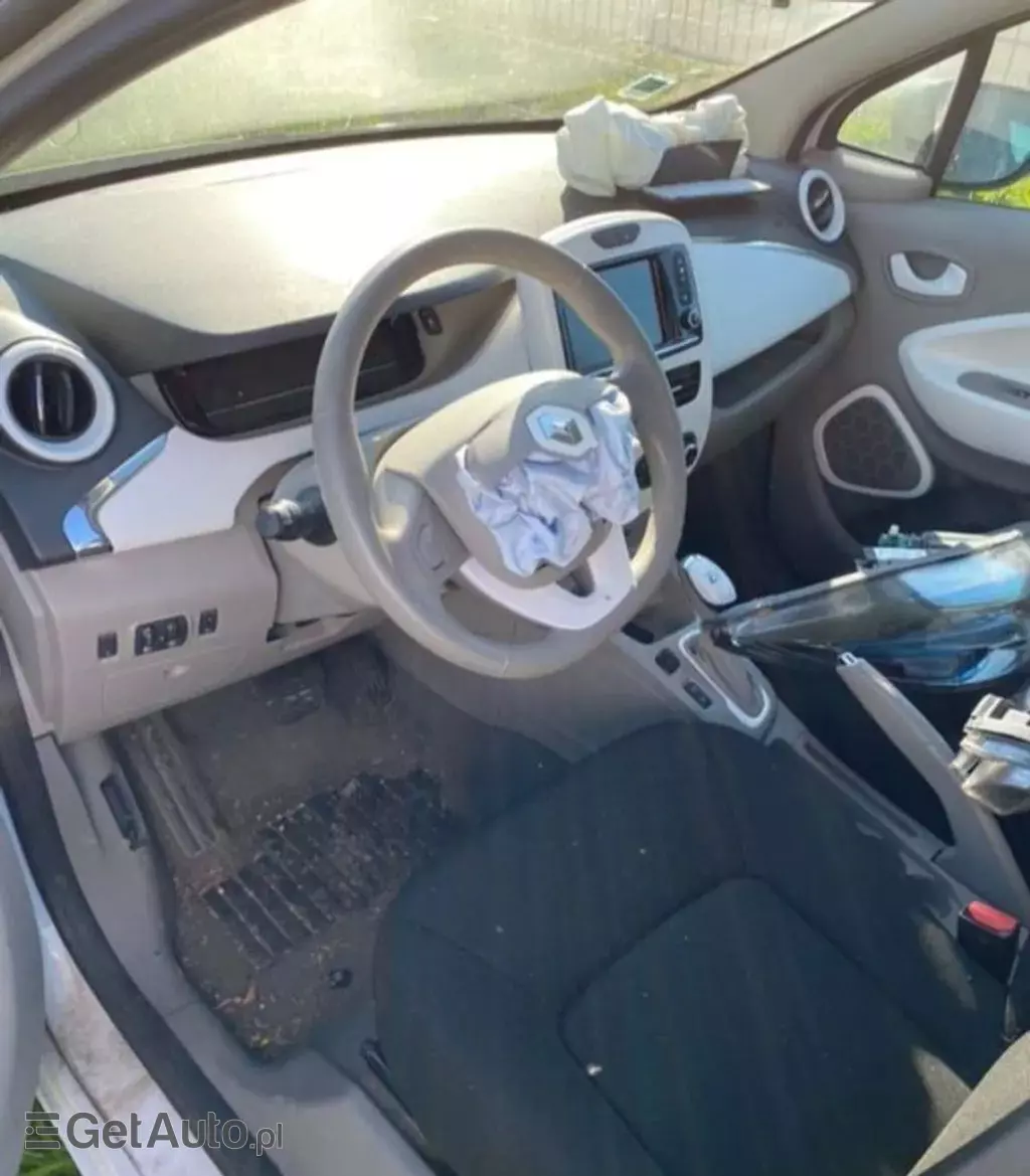 RENAULT Zoe 
