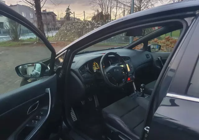 KIA Ceed Cee'd 1.6 T-GDI GT XL