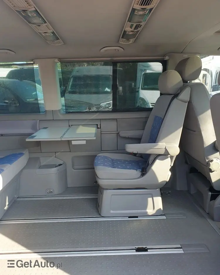 VOLKSWAGEN Multivan L1 Trendline