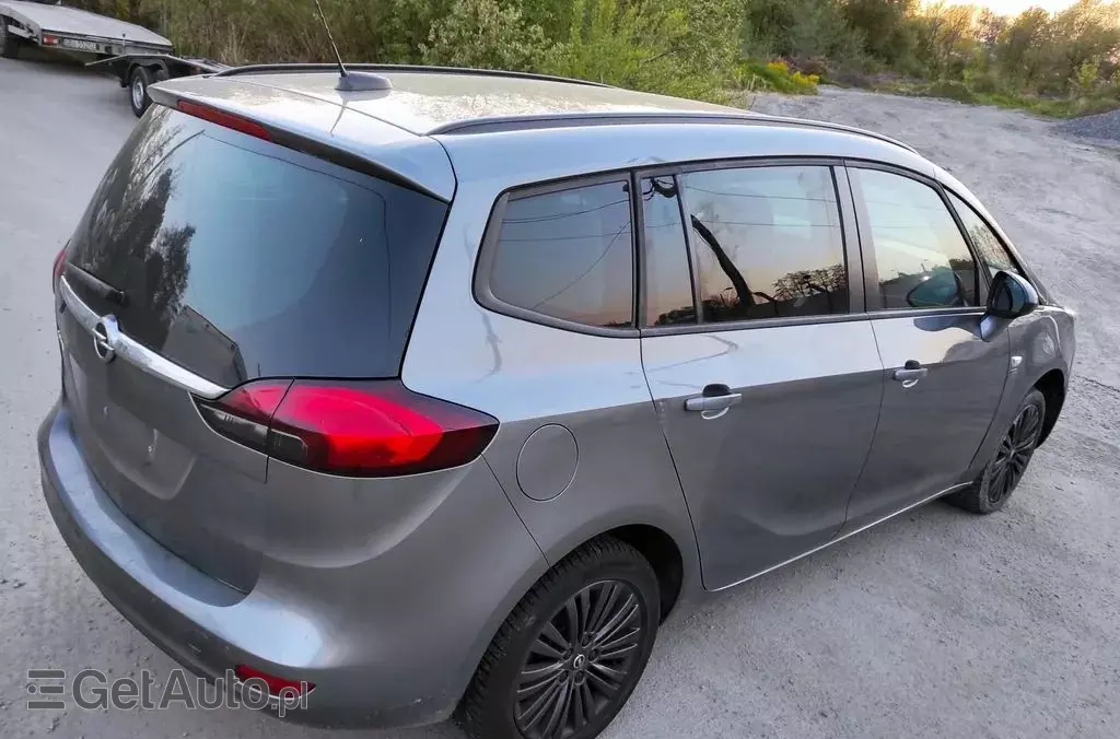OPEL Zafira 