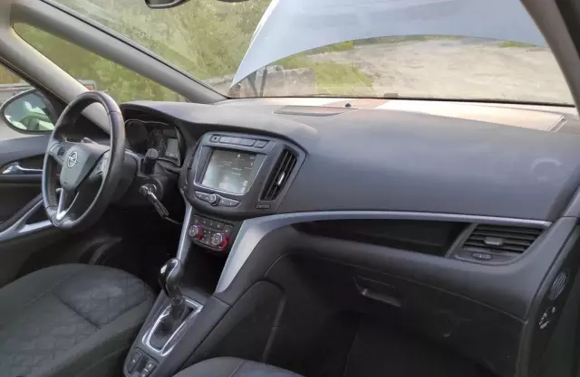 OPEL Zafira 