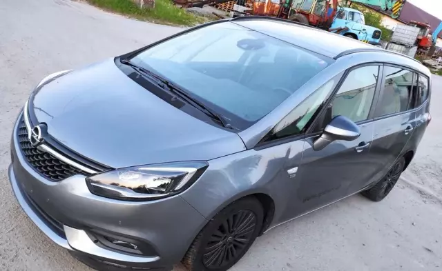 OPEL Zafira 