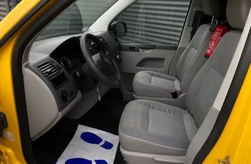 VOLKSWAGEN TRANSPORTER 