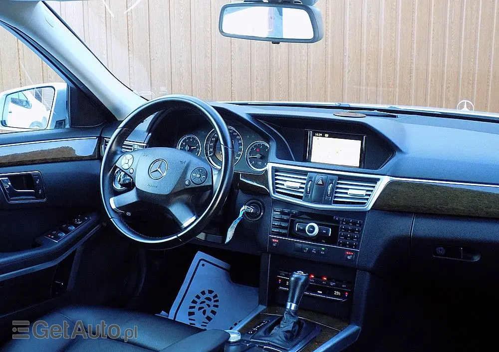 MERCEDES-BENZ Klasa E 200 CDI DPF BlueEFFICIENCY 7G-TRONIC Elegance