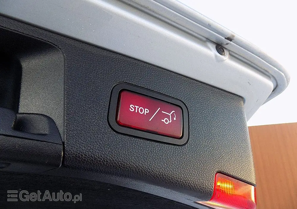 MERCEDES-BENZ Klasa E 200 CDI DPF BlueEFFICIENCY 7G-TRONIC Elegance