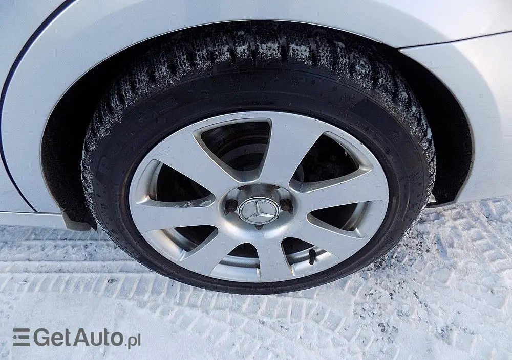 MERCEDES-BENZ Klasa E 200 CDI DPF BlueEFFICIENCY 7G-TRONIC Elegance