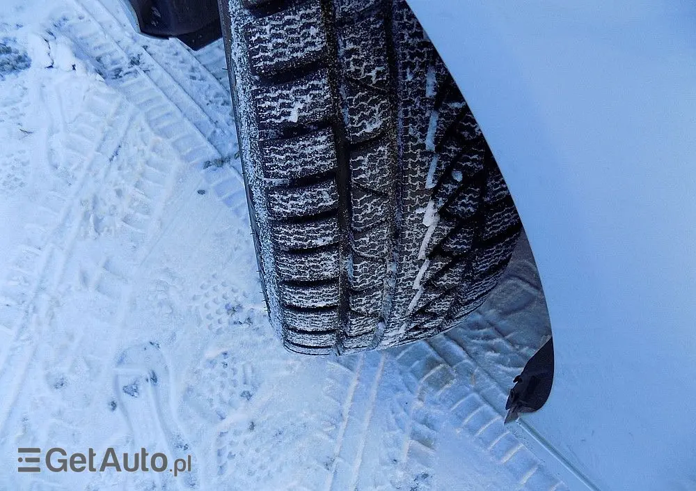 MERCEDES-BENZ Klasa E 200 CDI DPF BlueEFFICIENCY 7G-TRONIC Elegance