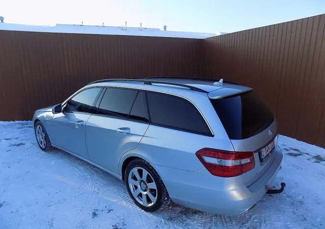 MERCEDES-BENZ Klasa E 200 CDI DPF BlueEFFICIENCY 7G-TRONIC Elegance