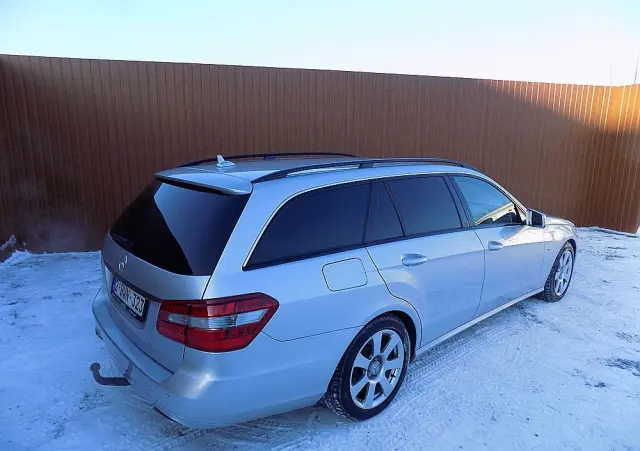 MERCEDES-BENZ Klasa E 200 CDI DPF BlueEFFICIENCY 7G-TRONIC Elegance