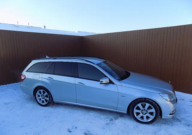 MERCEDES-BENZ Klasa E 200 CDI DPF BlueEFFICIENCY 7G-TRONIC Elegance