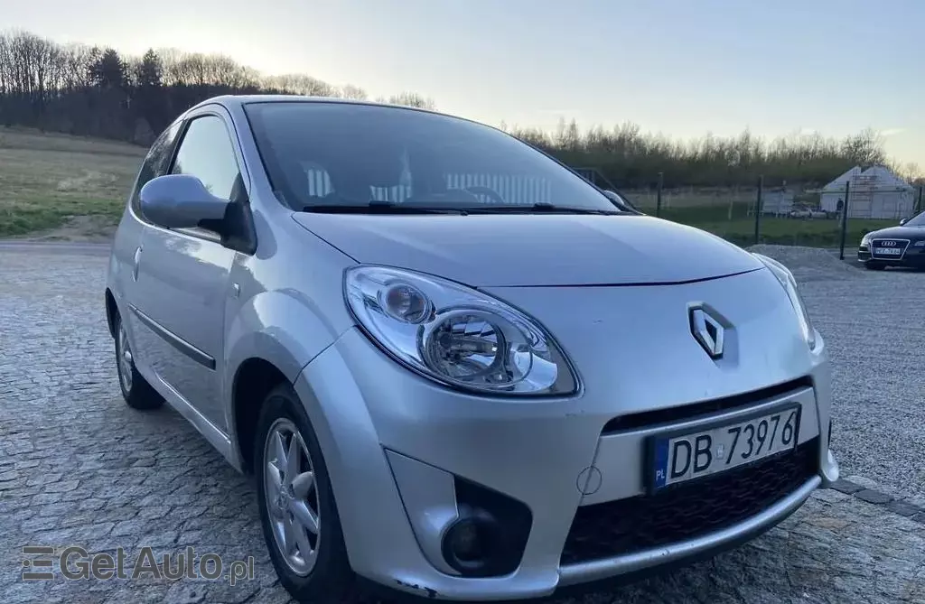RENAULT Twingo 