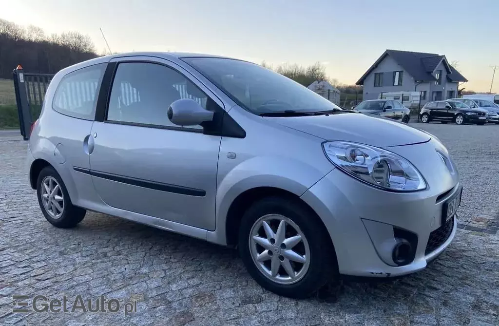 RENAULT Twingo 
